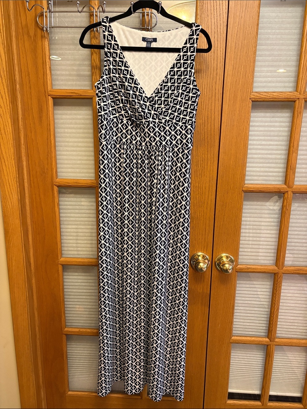 EUC Chaps Geometric V‑Neck Maxi Dress with Empire Waist